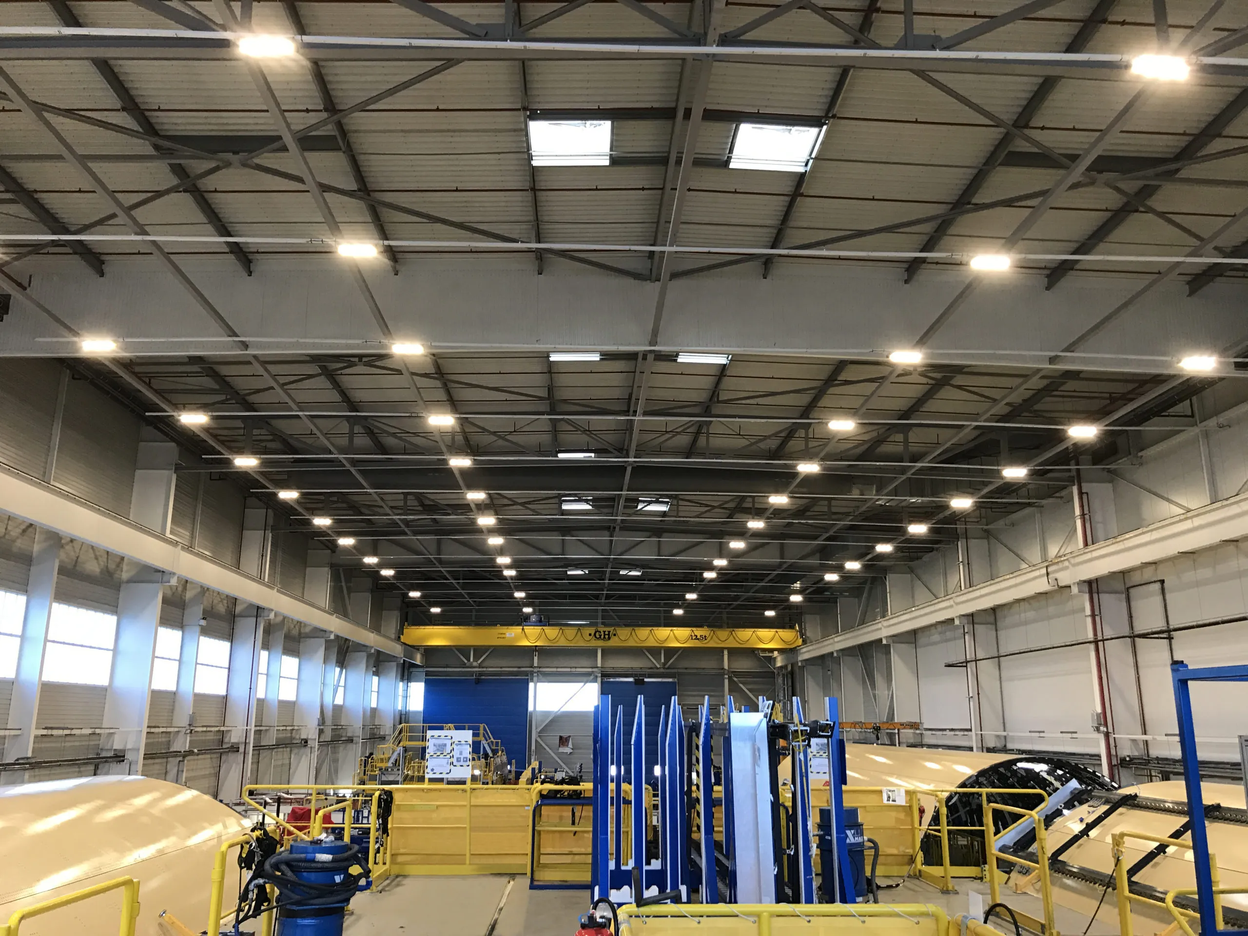 eclairage led entrepot cee